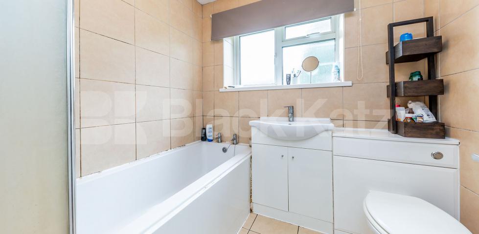 			1 Bedroom, 1 bath, 1 reception Ground Floor Flat			 Inderwick Road, Crouch End