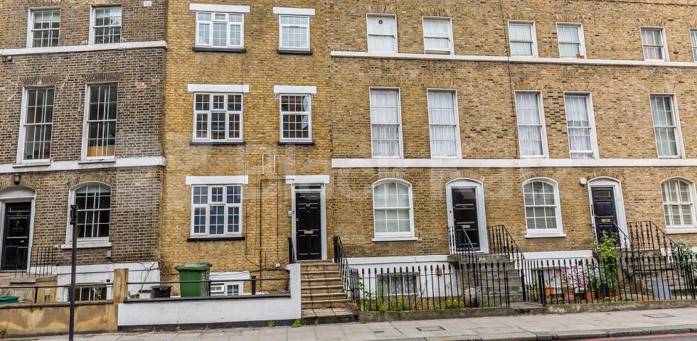 			NEW INSTRUCTION!, 1 Bedroom, 1 bath, 1 reception Flat			 King's Cross Road, KING'S CROSS-CLERKENWELL-RUSSELL SQUARE