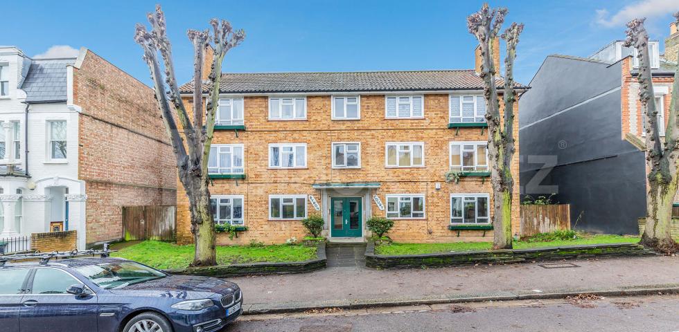 			1 Bedroom, 1 bath, 1 reception Ground Floor Flat			 Inderwick Road, Crouch End