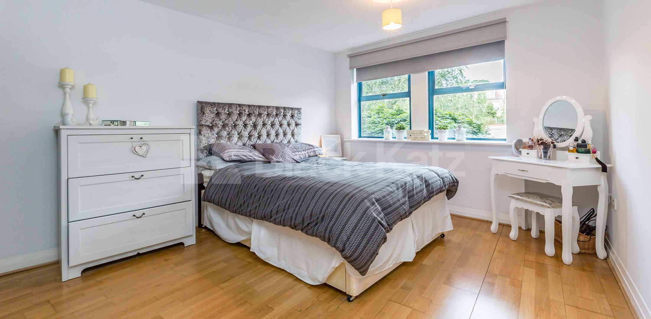 			Fantastic Modern One Bedroom Aprtment !, 1 Bedroom, 1 bath, 1 reception Apartment			 Northpoint, Tottenham Lane, Crouch End