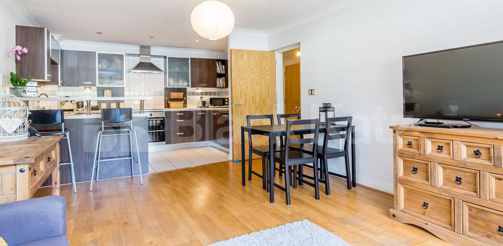 			Fantastic Modern One Bedroom Aprtment !, 1 Bedroom, 1 bath, 1 reception Apartment			 Northpoint, Tottenham Lane, Crouch End