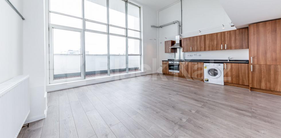 			2 Bedroom, 1 bath, 1 reception Apartment			 ABILITY PLAZA-KINGSLAND ROAD, DALSTON/HAGGERSTON