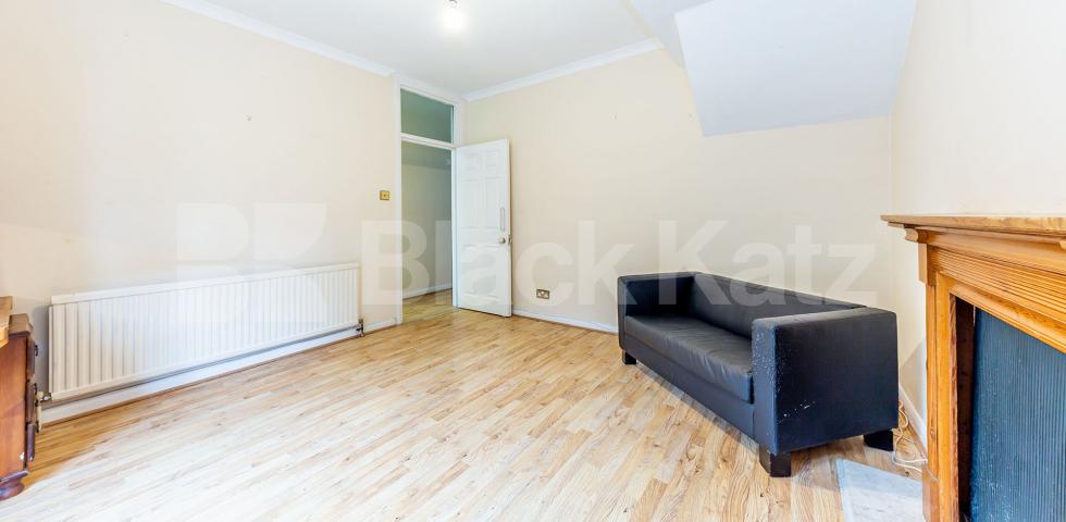 			GARDEN FLAT!, 1 Bedroom, 1 bath, 1 reception Flat			 New North Road, ISLINGTON