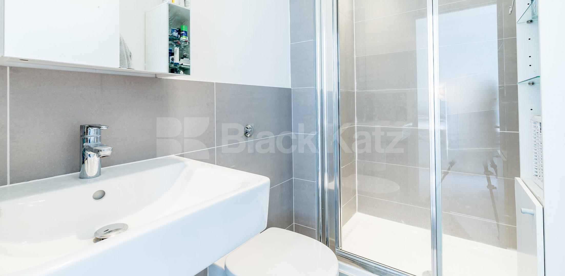 			2 BED 2 BATH WAREHOUSE APARTMENT, 2 Bedroom, 1 bath, 1 reception Flat			 BRITANNIA LOFTS-BANNER STREET, CLERKENWELL-OLD STREET-SHOREDITCH