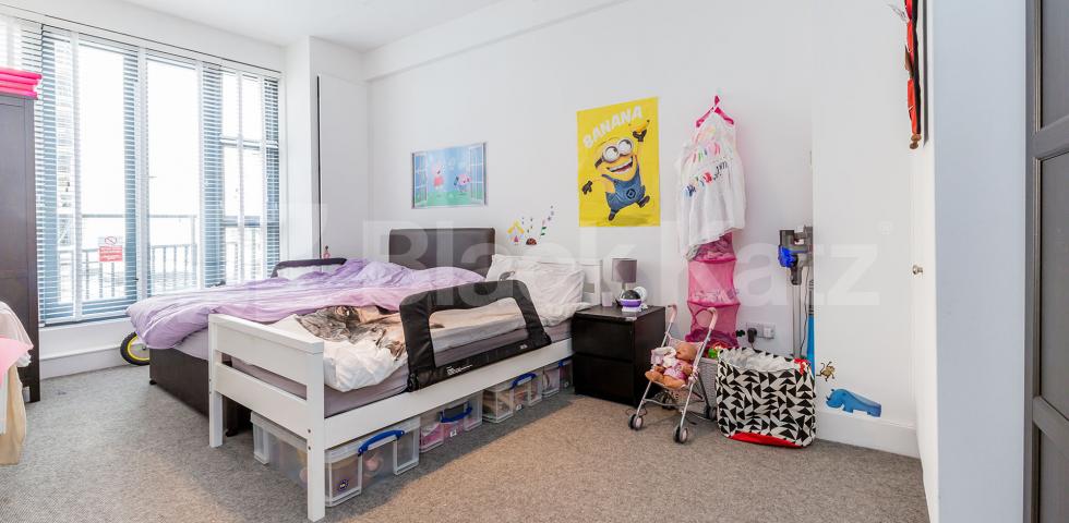 			2 BED 2 BATH WAREHOUSE APARTMENT, 2 Bedroom, 1 bath, 1 reception Flat			 BRITANNIA LOFTS-BANNER STREET, CLERKENWELL-OLD STREET-SHOREDITCH