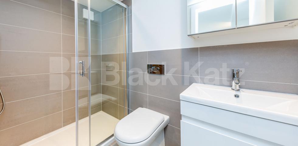 			4 BEDROOM WAREHOUSE CONVERSION , 4 Bedroom, 1 bath, 1 reception Apartment			 EAGLE HOUSE-EAGLE WHARF ROAD, HOXTON-OLD STREET-SHOREDITCH 