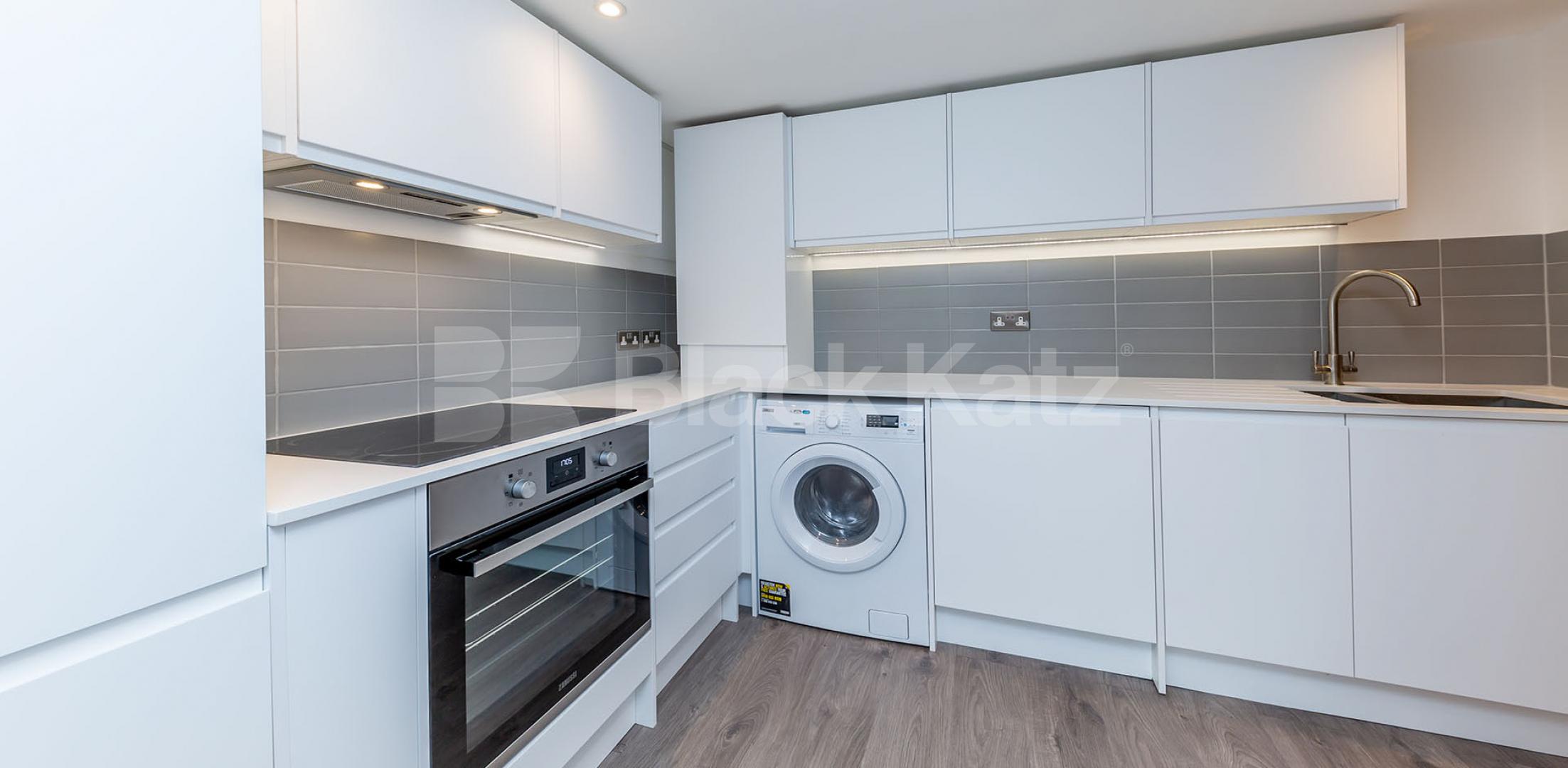 			4 BEDROOM WAREHOUSE CONVERSION , 4 Bedroom, 1 bath, 1 reception Apartment			 EAGLE HOUSE-EAGLE WHARF ROAD, HOXTON-OLD STREET-SHOREDITCH 