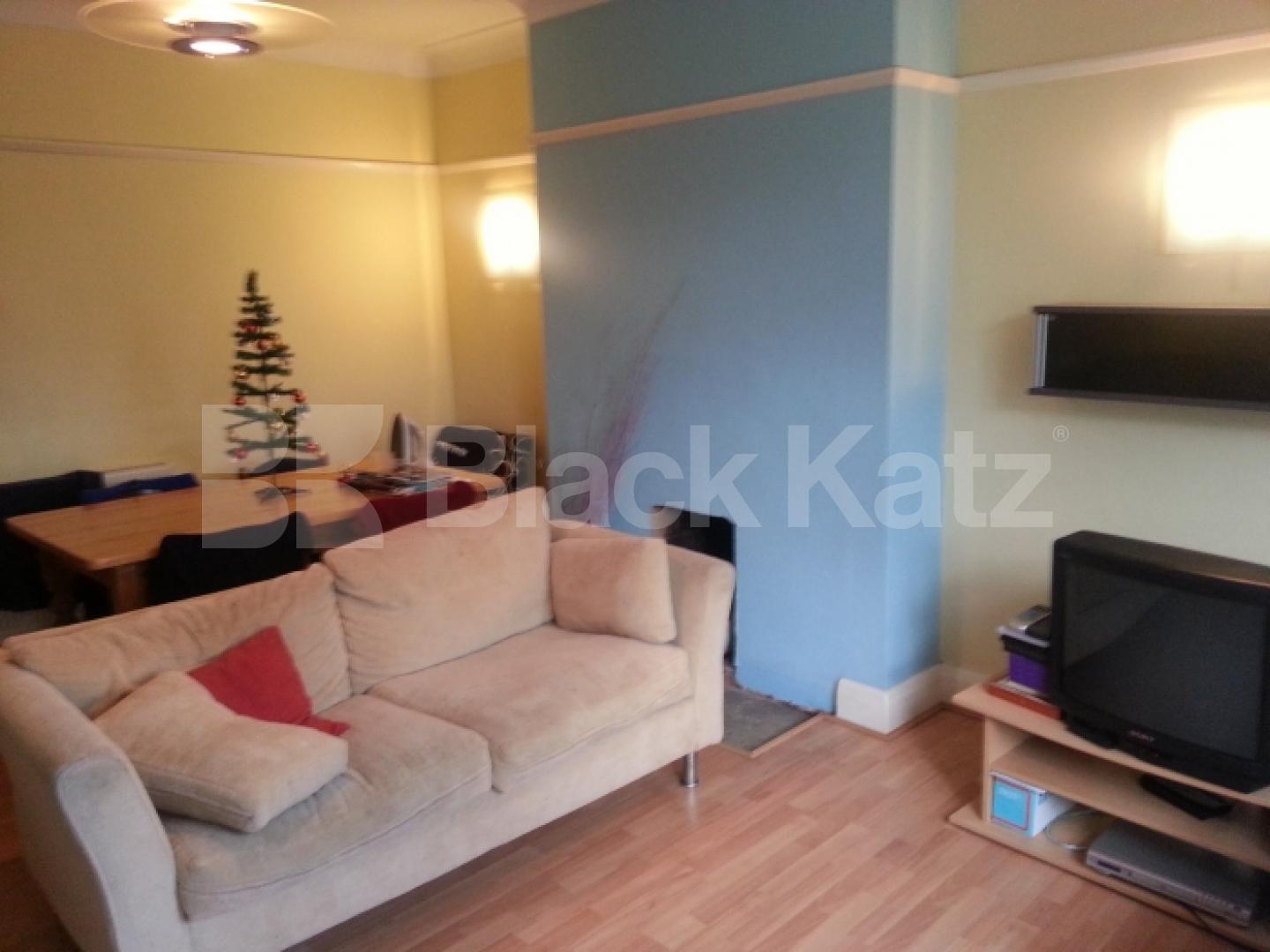 			4 Bedroom, 1 bath, 1 reception House			 Priory Road, Crouch End