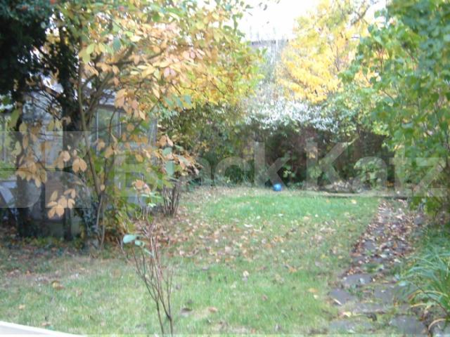 			4 Bedroom, 1 bath, 1 reception House			 Priory Road, Crouch End