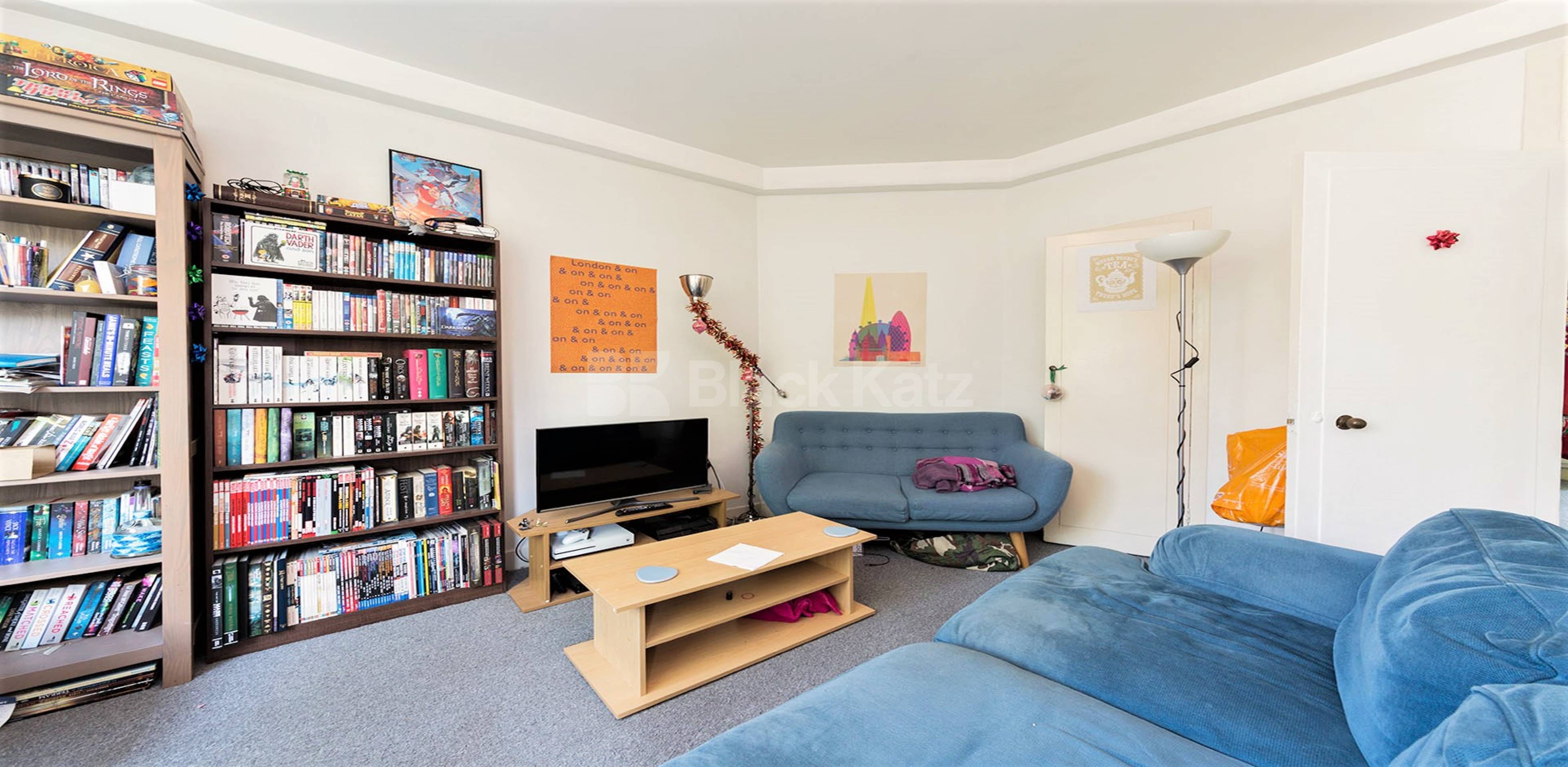 A spacious four bedroom flat to rent on Stanley Gardens, in the heart of Willesden Green.The property offers four good sized bedrooms, two bathrooms, a bright living area and a fully fitted kitchen, with access to a communal garden Stanley Gardens, London, NW2,  London NW2