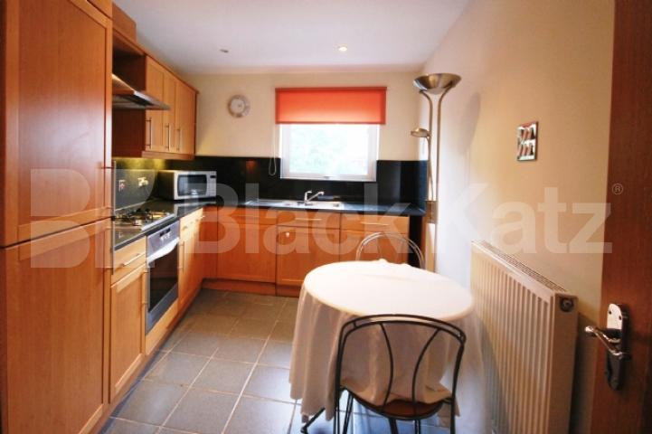 			NEW INSTRUCTION!, 3 Bedroom, 1 bath, 1 reception Flat			 Palgrave Gardens, BAKER STREET / REGENTS PARK