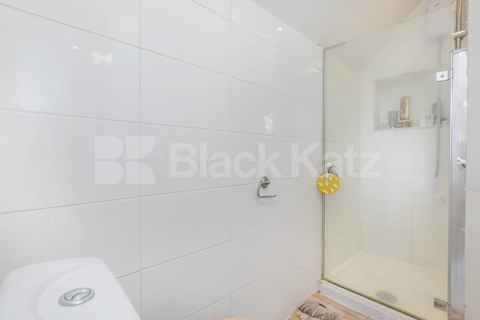 A cosy one-bedroom flat available immediately on Broadhurst Gardens, NW6 Broadhurst Gardens, South Hampstead, NW6 (Inclusive of Gas, Water and electric),  London