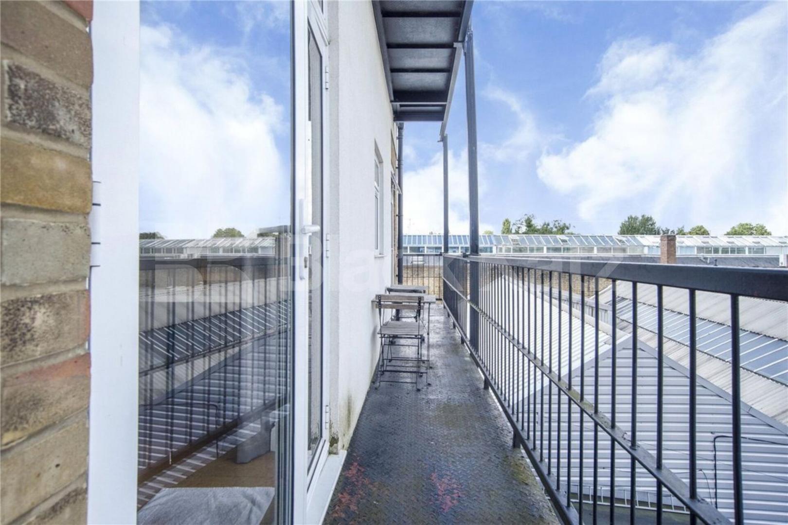 4 bedroom 2 bathroom all bills included except for council Tax  Camden Road, Caledonian Road