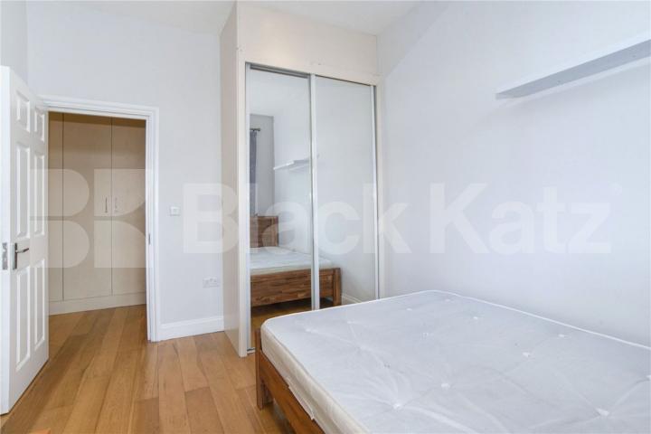 4 bedroom 2 bathroom all bills included except for council Tax  Camden Road, Caledonian Road