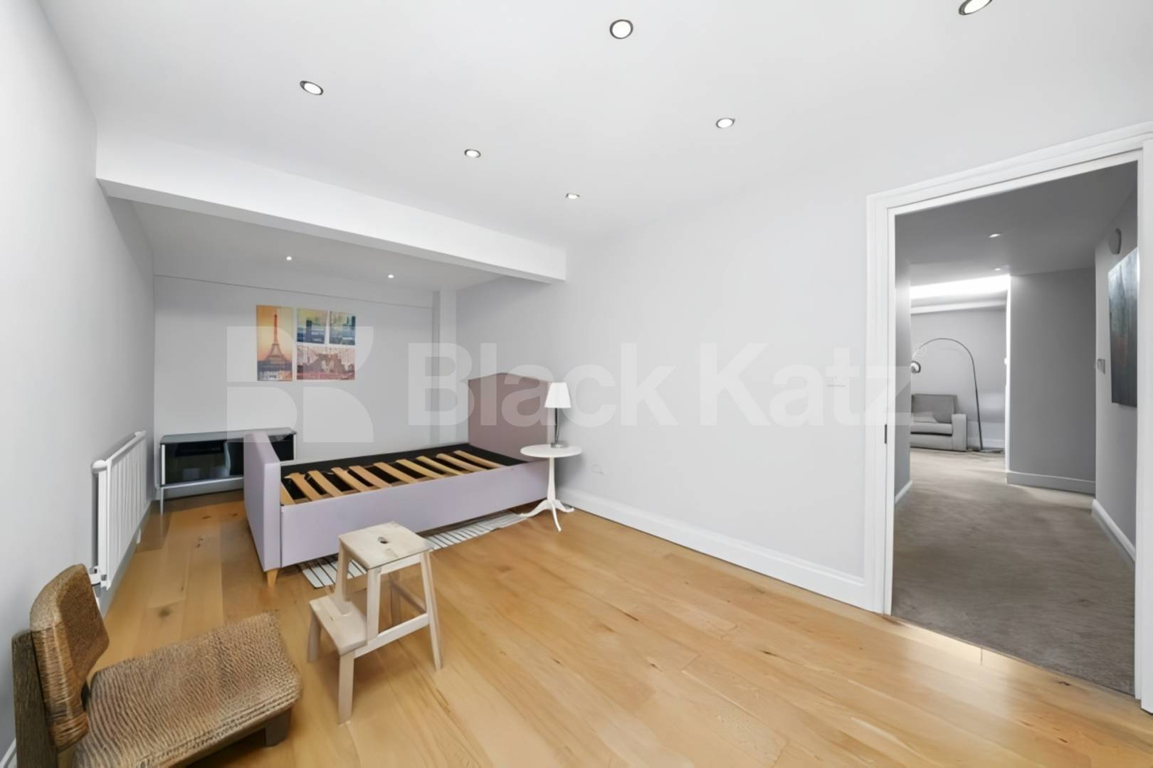 A beautifully two double bedroom apartment offering a modern and stylish living  Camden Road , Holloway