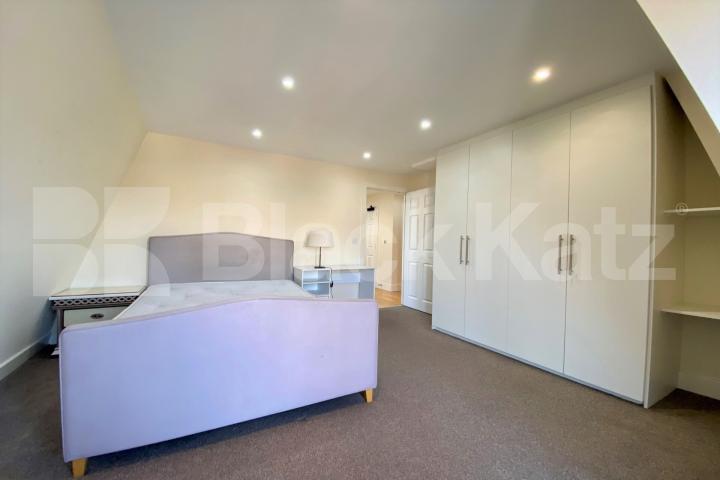 Large 3 bedroom property inclusive of all bill except council tax Camden Road , Holloway