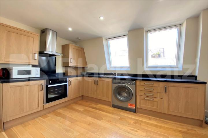 Large 3 bedroom property inclusive of all bill except council tax Camden Road , Holloway