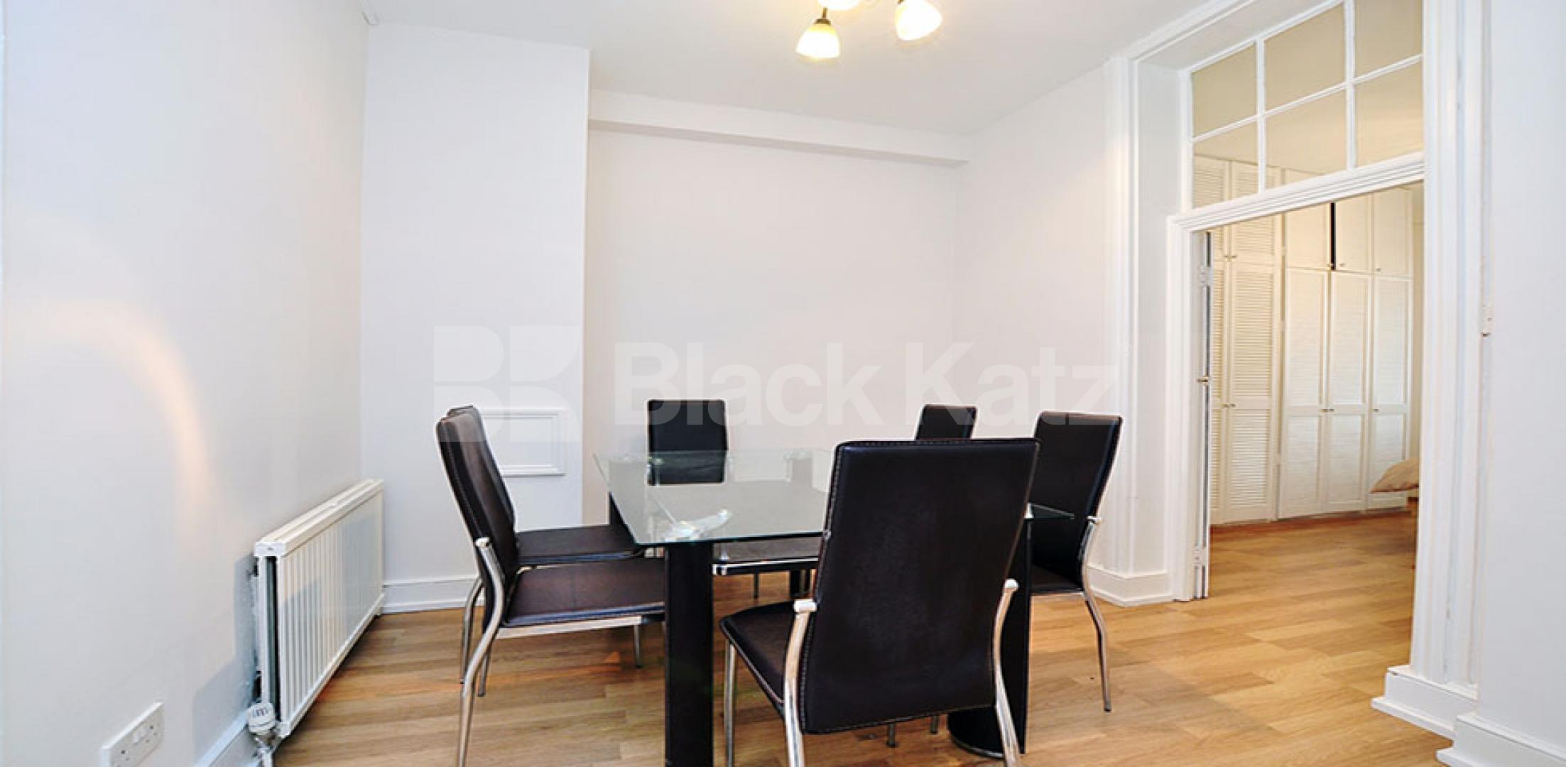 			MINS TO REGENTS PARK!, 1 Bedroom, 1 bath, 1 reception Flat			 Devonshire Place, MARYLEBONE