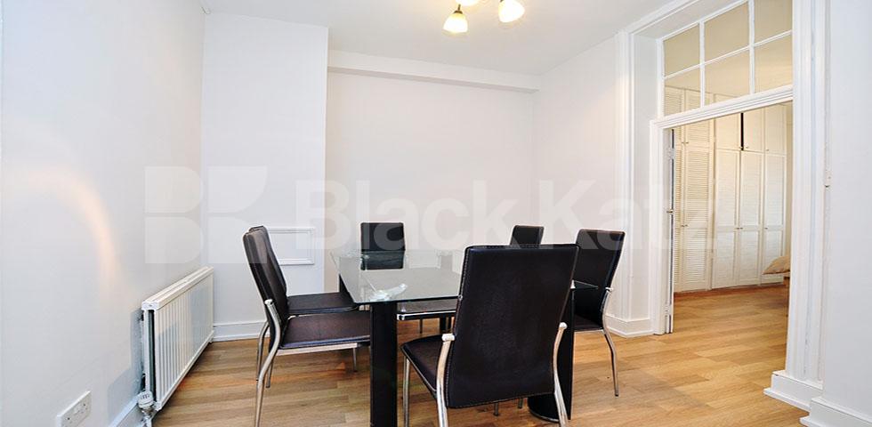 			MINS TO REGENTS PARK!, 1 Bedroom, 1 bath, 1 reception Flat			 Devonshire Place, MARYLEBONE