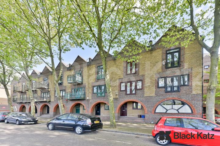 Triplex house + office,garden, two balconies & stunning views of Greenland Dock Greenland Quays, Surray Quays 