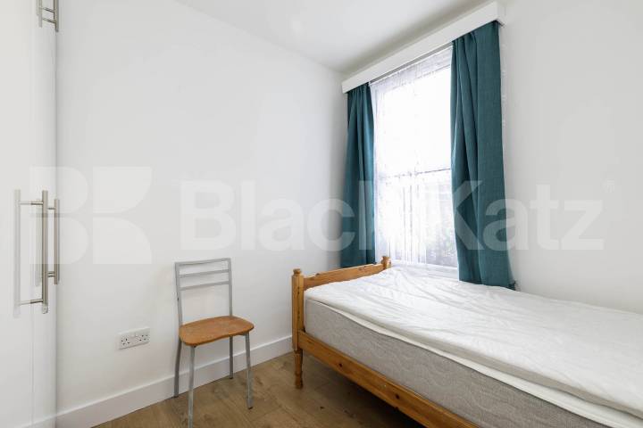 A well-presented three-bedroom furnished home situated on the popular Newton Road, NW2 Newton Road, London, NW2,  London