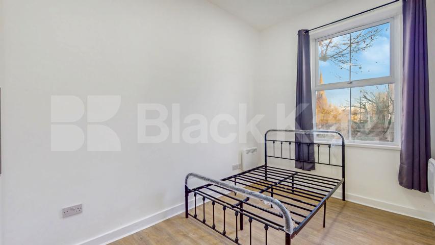 Newly refurbished large 4 bedroom property close to Caledonian Rd station Camden Road, Holloway / Caledonian Road