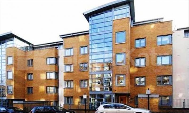 			NEW INSTRUCTION!, 3 Bedroom, 1 bath, 1 reception Flat			 Regents Park Road, PRIMROSE HILL