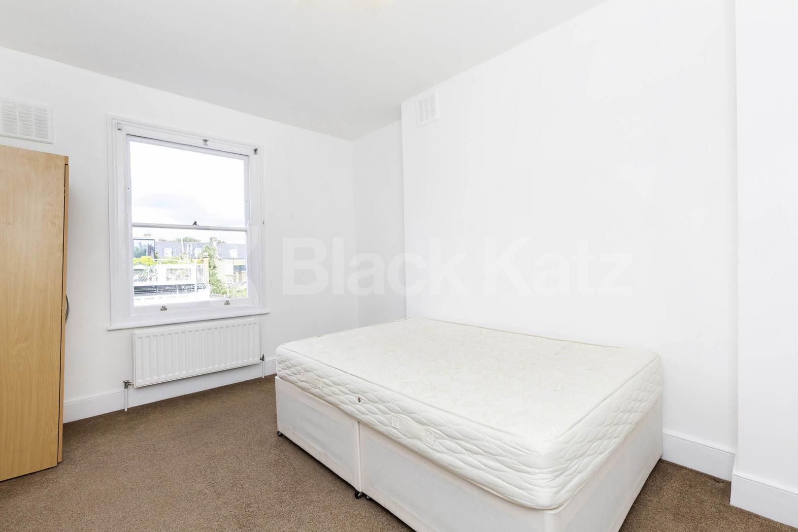 Large split level 3 bedroom in a well maintained conversion in Archway Marlborough Road, Upper Holloway 
