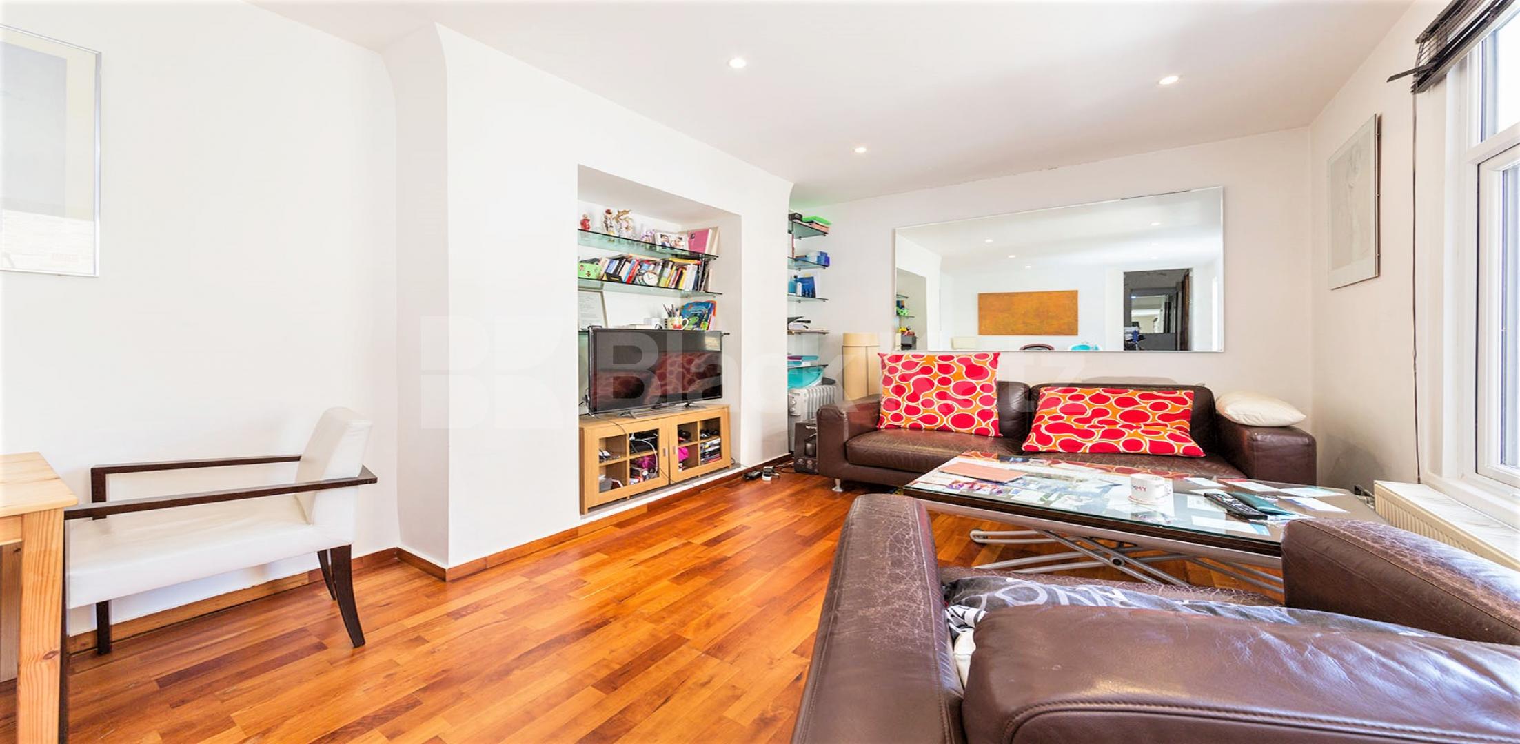 			2 Bedroom, 1 bath, 1 reception 			 Chapter Road,  London  NW2