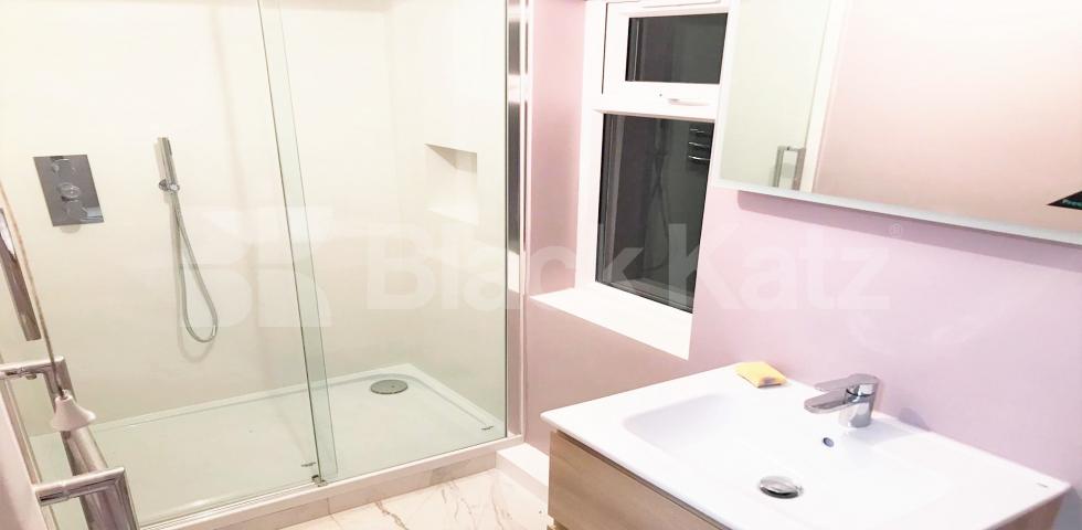 			1 Bedroom, 1 bath, 1 reception Ground Floor Flat			 Sulgrave Road, SHEPHERDS BUSH