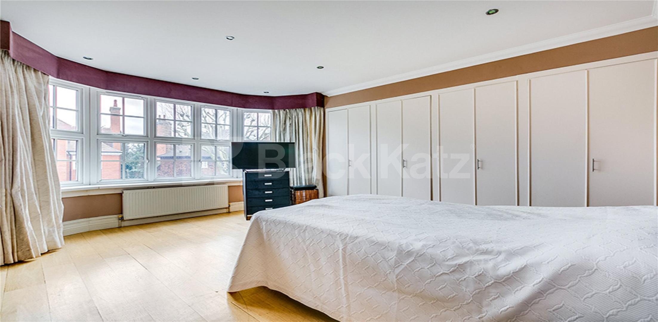 			NEW INSTRUCTION, 1 Bedroom, 1 bath, 1 reception Flat			 Wadham Gardens, PRIMROSE HILL