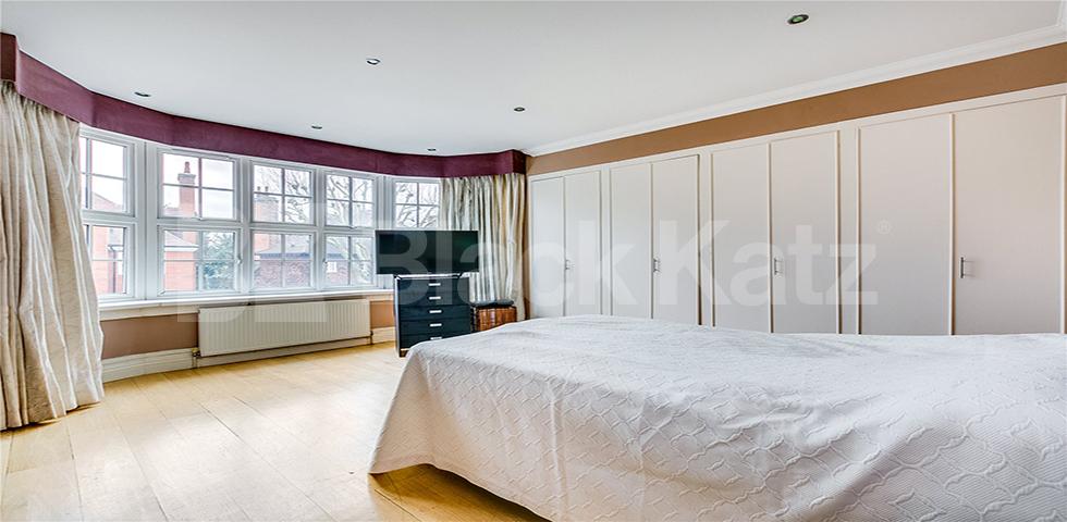 			NEW INSTRUCTION, 1 Bedroom, 1 bath, 1 reception Flat			 Wadham Gardens, PRIMROSE HILL