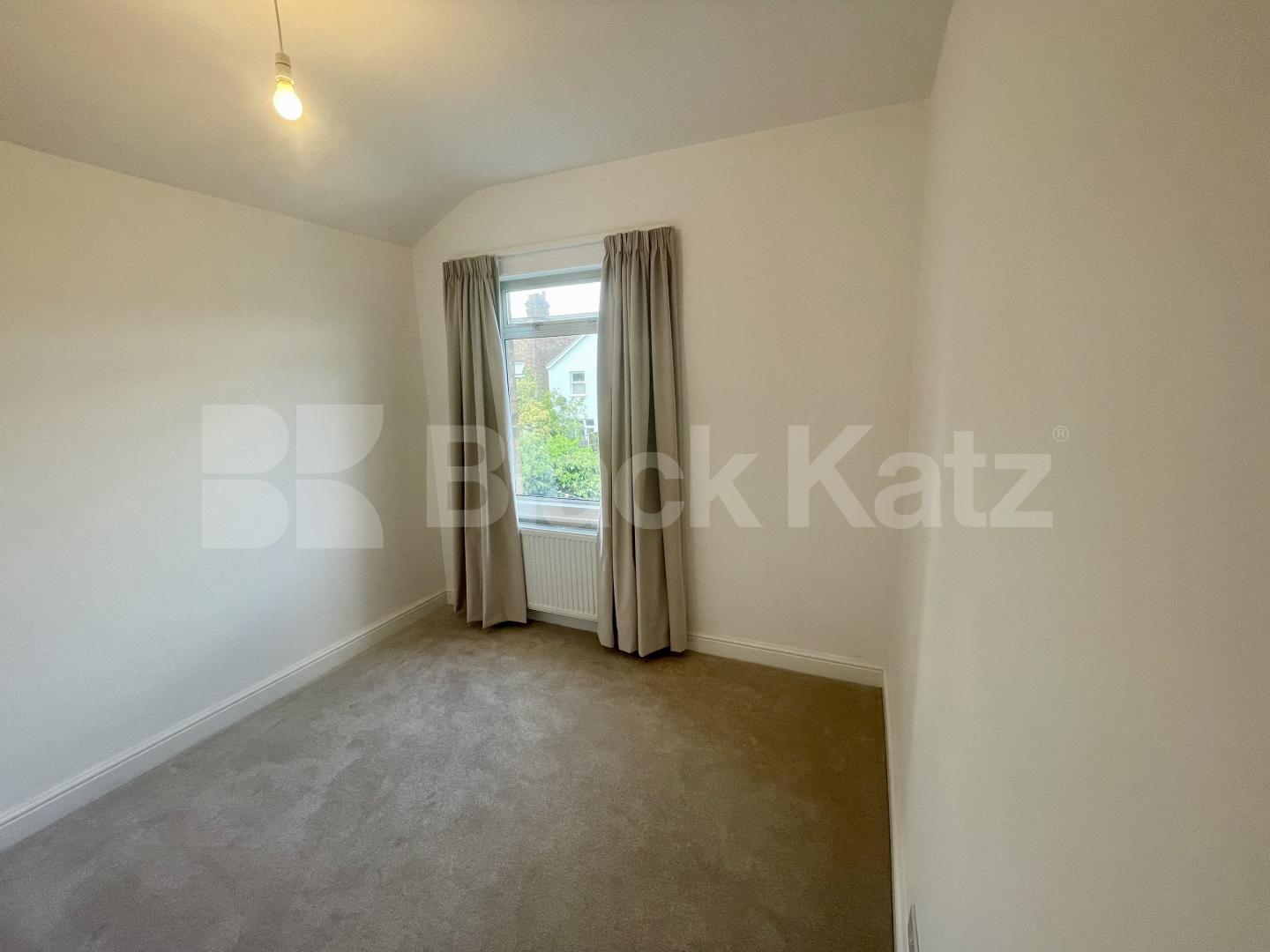 Fantastic newly refurbished 3 bed with garden mins to shops and tube to Euston Bruce Grove, Watford