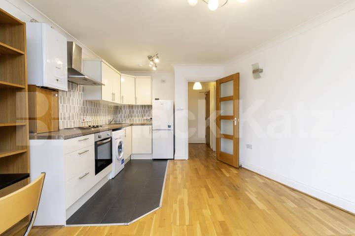 Available September Heathfield Park, Willesden Green, NW2,  Lotus House