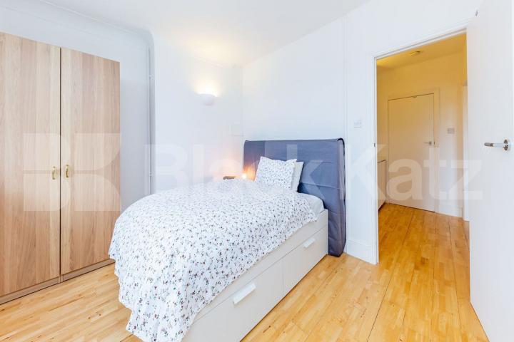 Inclusive of Council Tax, Water and Gas stunning split level 2 ded Montenotte Road, Crouch End / Highgate
