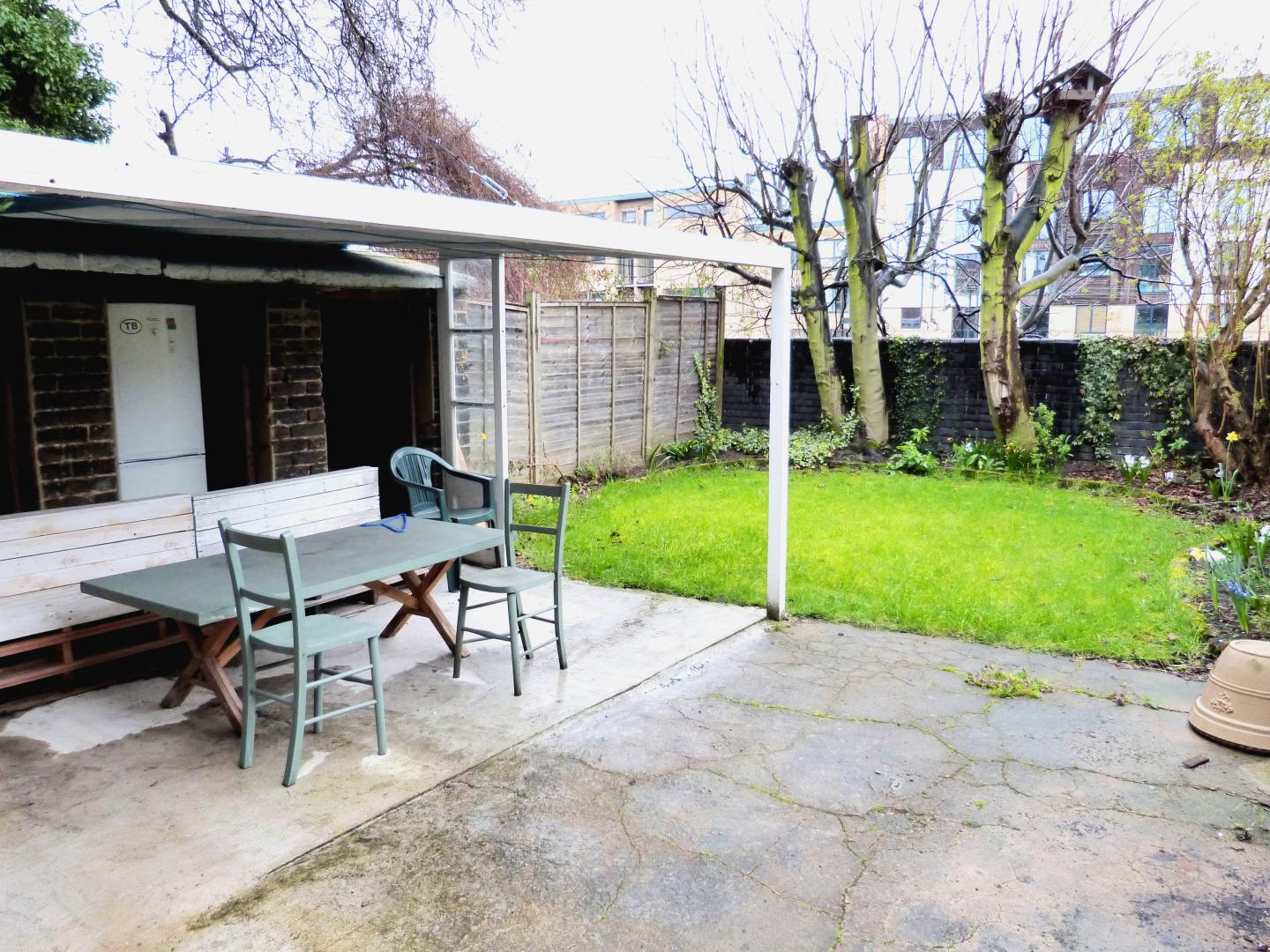 			NEW INSTRUCTION (Private Garden), 2 Bedroom, 1 bath, 1 reception Flat			 Harvist Road, QUEENS PARK