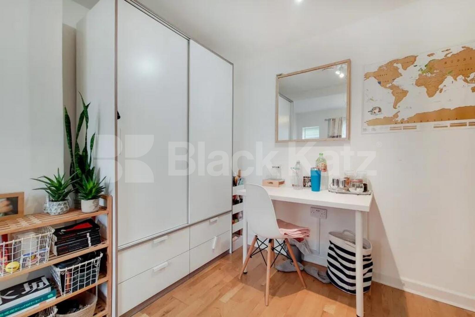 3 double bedroom property perfect for sharers Royal College Street, Camden