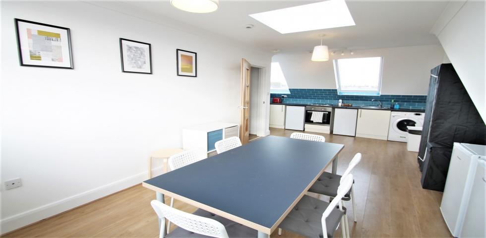 Stunning Sharers Apartment Harrow Road, Kensal Green