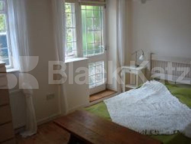 			New Instruciton, 1 Bedroom, 1 bath, 1 reception Flat			 Ellington Street, BARNSBURY N7