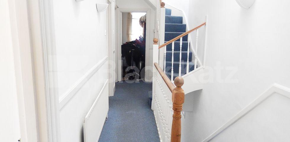 			NEW INSTRUCTION (Private Garden), 3 Bedroom, 1 bath, 1 reception Maisonette			 Jeddo Road, Shepherds Bush