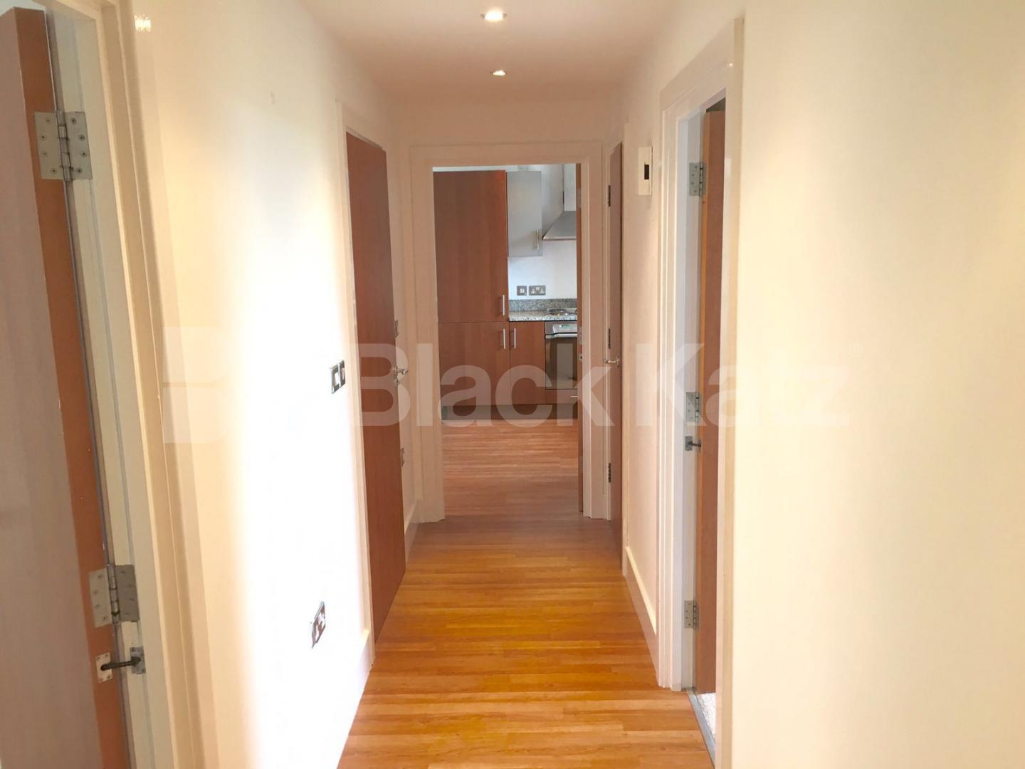 			NEW INSTRUCTION , 2 Bedroom, 1 bath, 1 reception Apartment			 Alscot Road, London Bridge