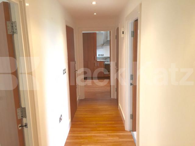 			NEW INSTRUCTION , 2 Bedroom, 1 bath, 1 reception Apartment			 Alscot Road, London Bridge