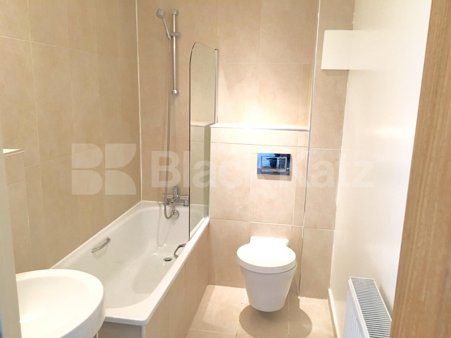 			NEW INSTRUCTION, 1 Bedroom, 1 bath, 1 reception Apartment			 Boulevard Mansions. Borough Road, Borough