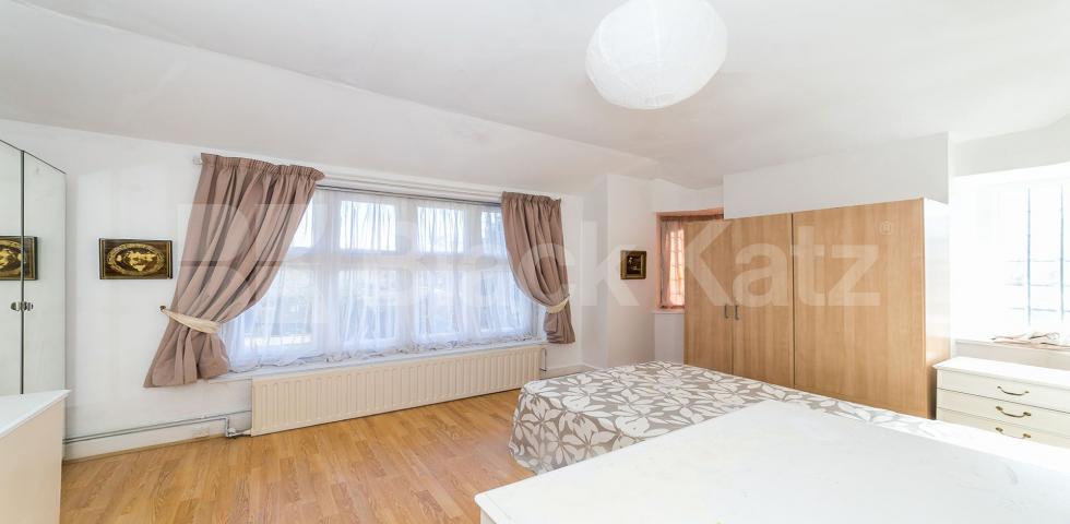 			New Instruction!, 2 Bedroom, 1 bath, 1 reception Flat			 Great North Road, HIGHGATE