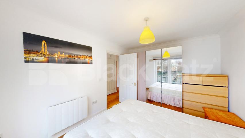 Good size one bed with a modern kitchen and tiled bathroom mins to tube Cornwallis Square, Archway