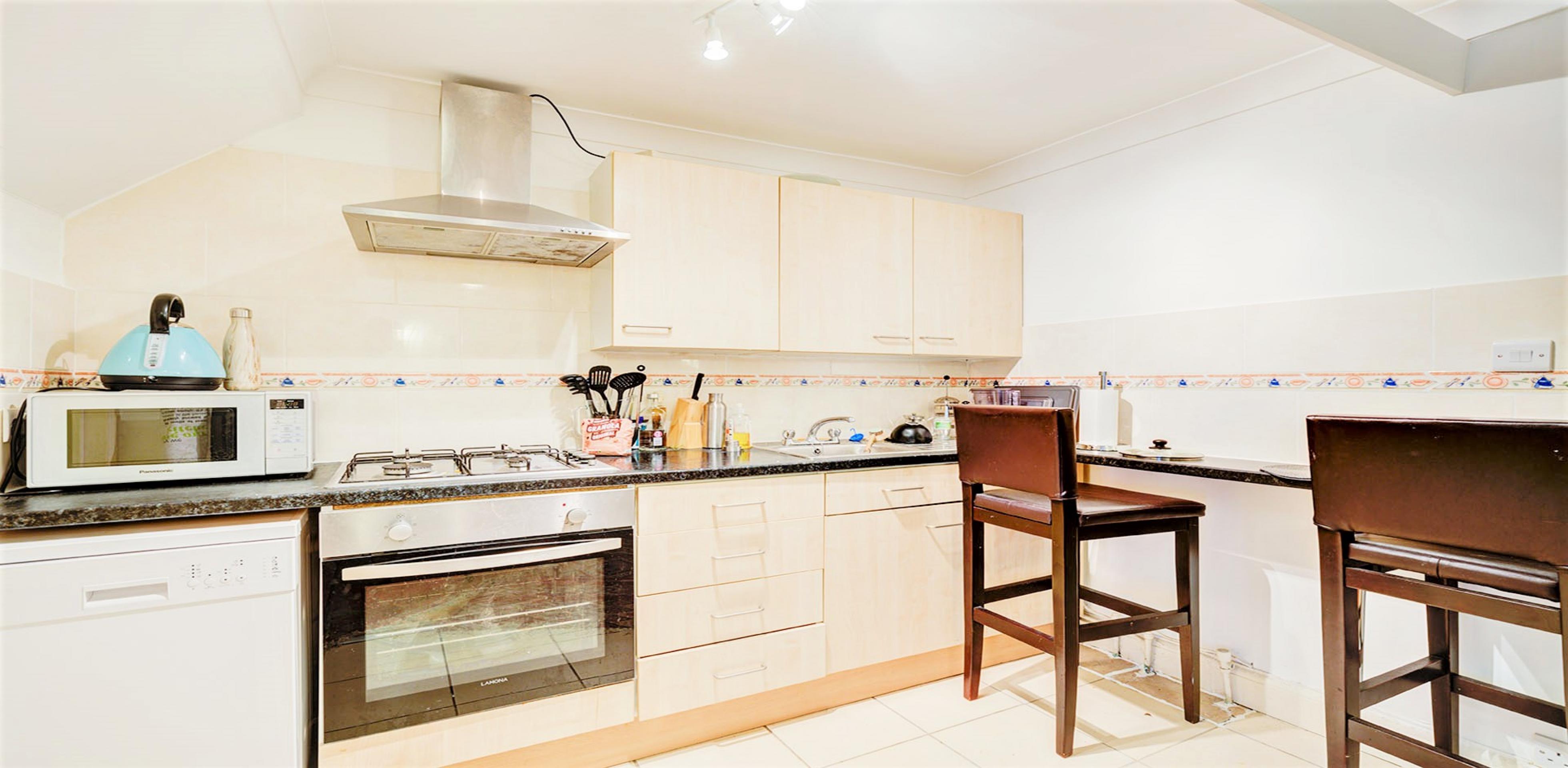 			1 Bedroom, 1 bath, 1 reception Flat			 Glenmore Road, BELSIZE PARK NW3