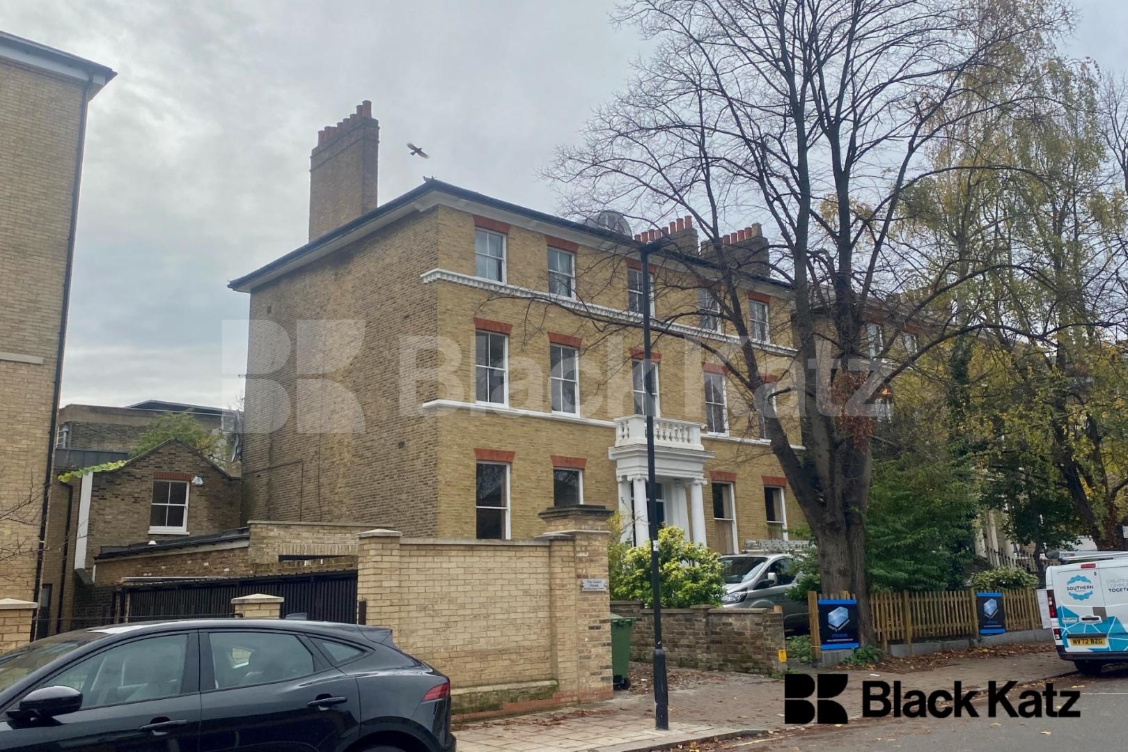 Stunning, completely redecorated with 1119 Sq.Ft. of living & entertaining space Elms Road, Clapham Common