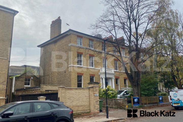 Stunning, completely redecorated with 1119 Sq.Ft. of living & entertaining space Elms Road, Clapham Common