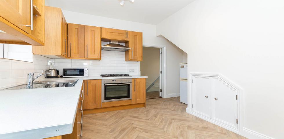 			3 Bedroom, 1 bath, 1 reception Flat			 Cricklewood Lane, CRICKLEWOOD