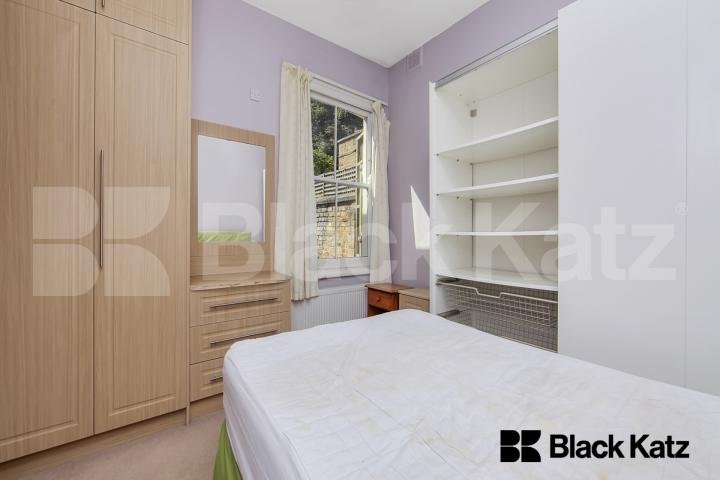 Spacious garden flat within minutes of Tooting Bec Station Crockerton Road , Tooting Bec